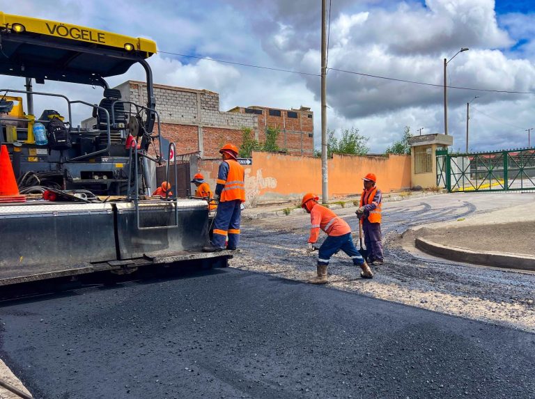 Recapeo en vías circundantes al Mayorista