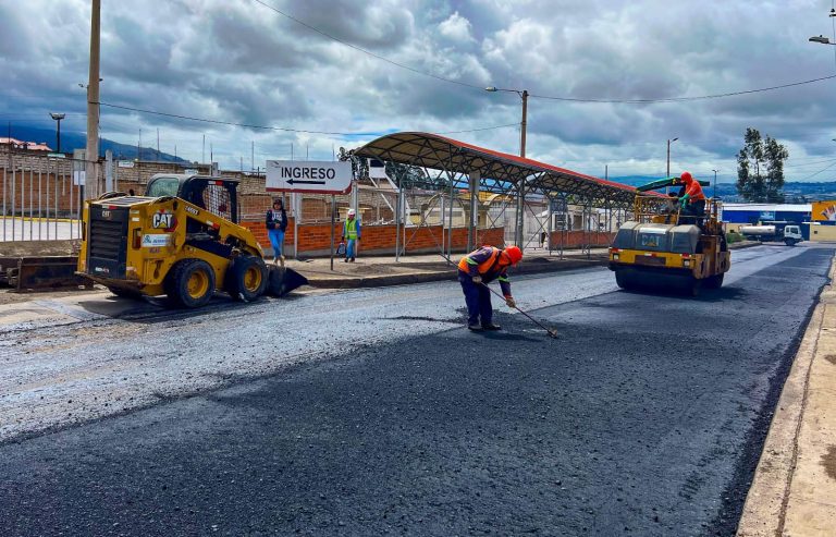 Recapeo en vías circundantes al Mayorista