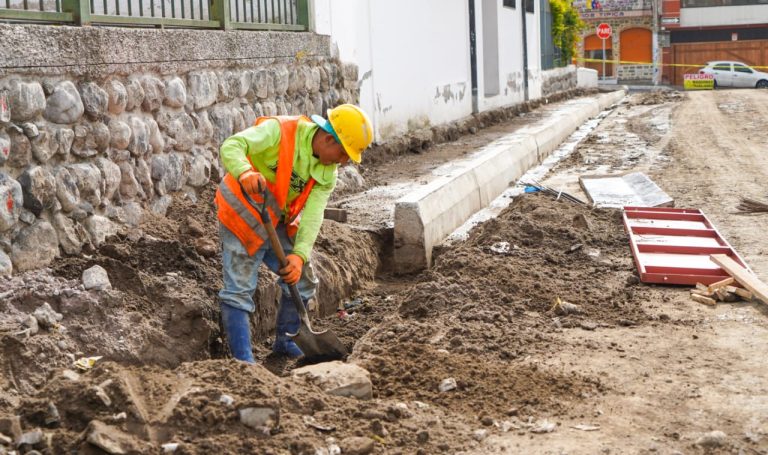 Renovamos el casco central de San Bartolomé de Pinllo
