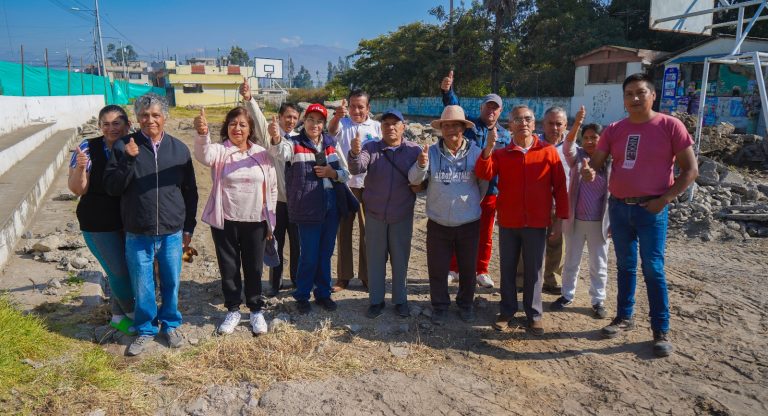 Deteriorada casa se transforma en un moderno espacio comunal