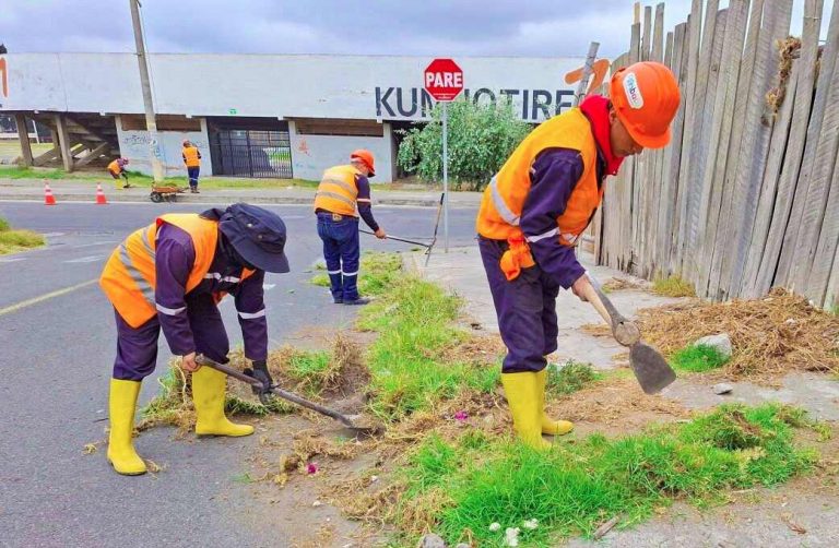 Intervención de aceras en la zona urbana y rural