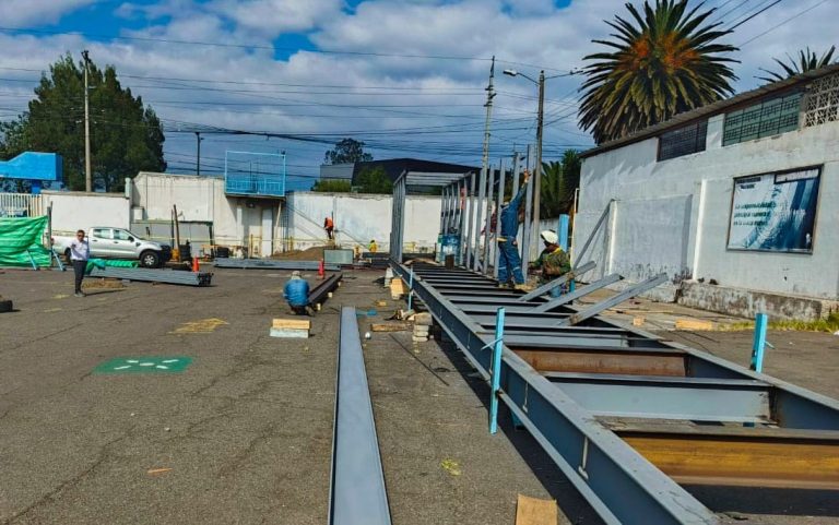Puentes peatonales seguros: clave para un regreso a clases sin riesgos