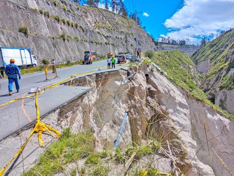 Concejo Municipal exhorta la reparación urgente del paso lateral
