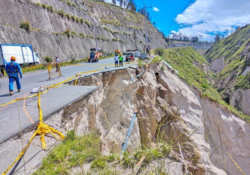 Concejo Municipal exhorta la reparación urgente del paso lateral