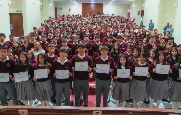 ‘El Muni te capacita’, con talleres presenciales en unidades educativas