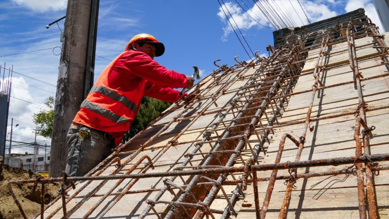 Puente peatonal de la calle Isidro Viteri será instalado este sábado
