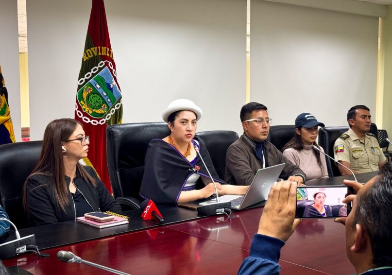 Alcaldesa Diana Caiza actúa para garantizar los servicios esenciales en la crisis energética
