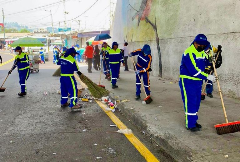 Ambato limpio durante las festividades de Navidad y Fin de Año