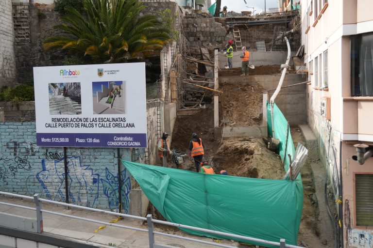 Nuevas escalinatas para La Vicentina