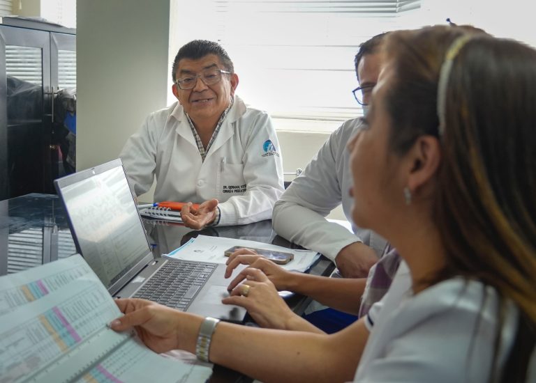 Mejoramos la atención en salud para Ambato