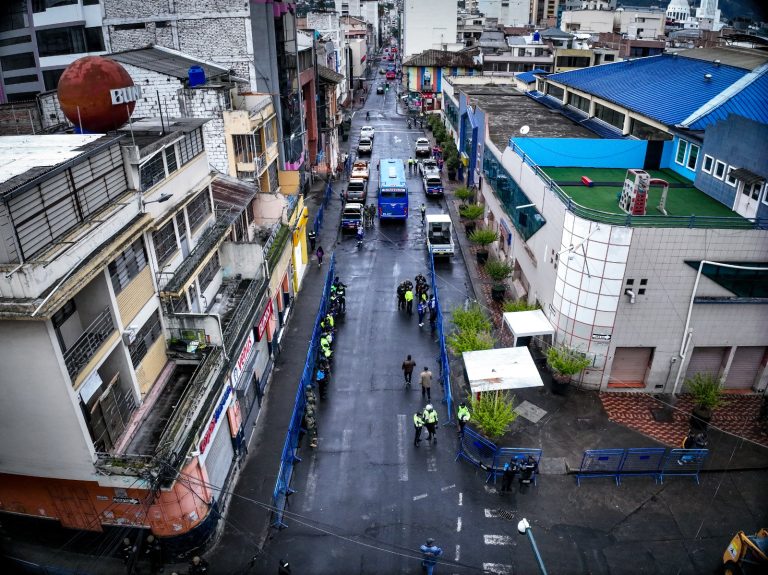 “Recuperación del Espacio Público en el Mercado Modelo de Ambato