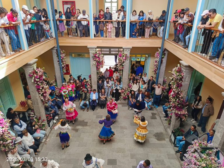 Ambato vibró con arte, cultura y tradición durante el feriado