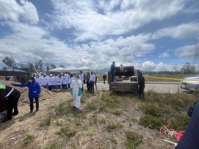 DIGNIFICACIÓN Y DESCANSO FINAL: INHUMACIÓN DE CUERPOS EN EL CEMENTERIO DE TECHO PROPIO