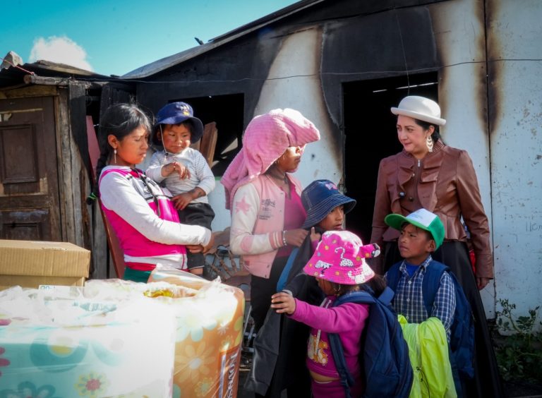GADMA brinda ayuda humanitaria a dos familias afectadas por incendio
