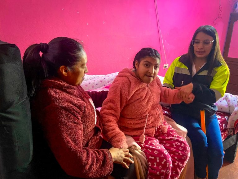ATENCIÓN INCLUSIVA EN CASA: AMBATO FORTALECE EL BIENESTAR DE PERSONAS CON DISCAPACIDAD