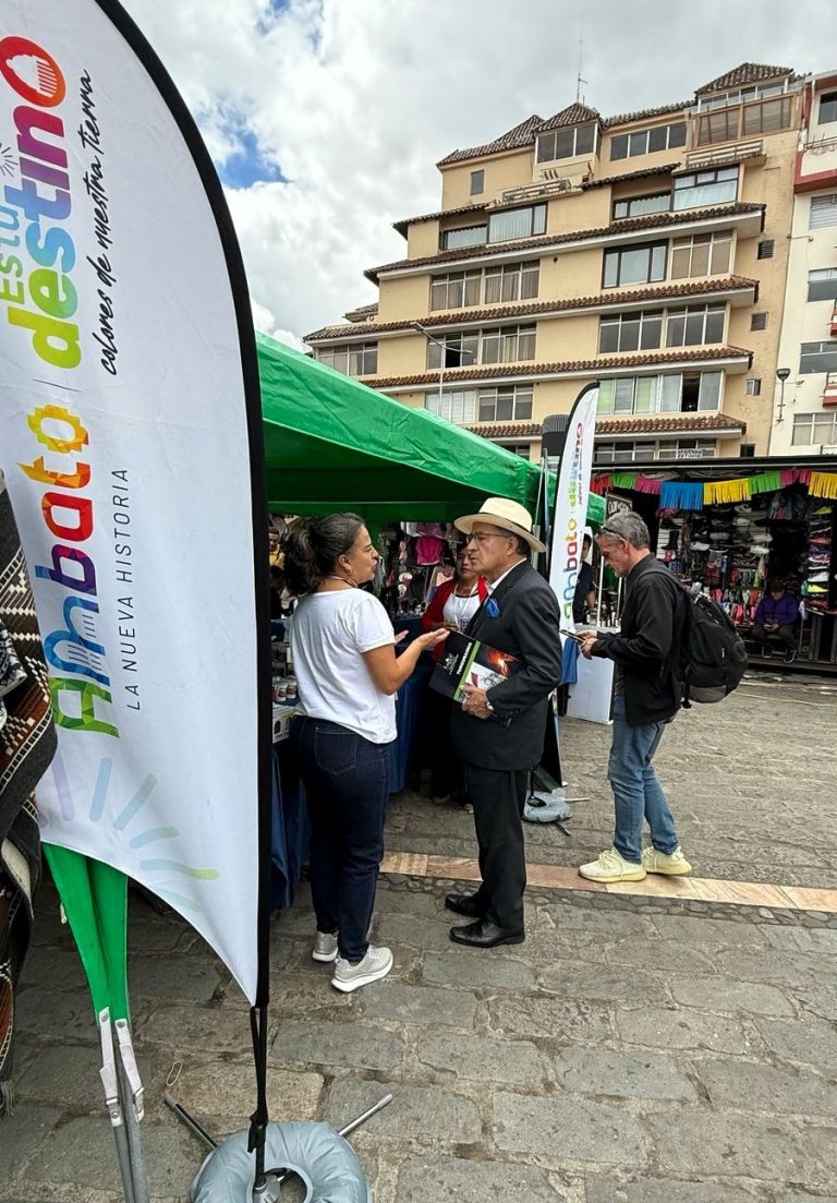 Ambato impulsa su identidad cultural y turística en Cuenca