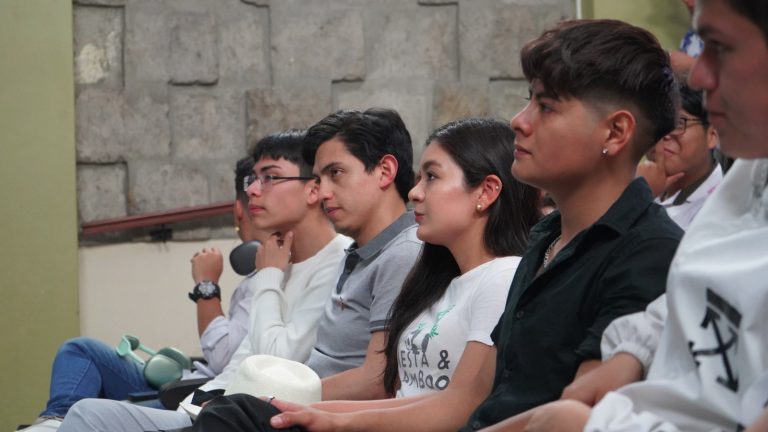  LA ‘NOCHE DORADA’ EN CONMEMORACIÓN NACIONAL DE LA RED MUNDIAL DE JÓVENES POLÍTICOS.
