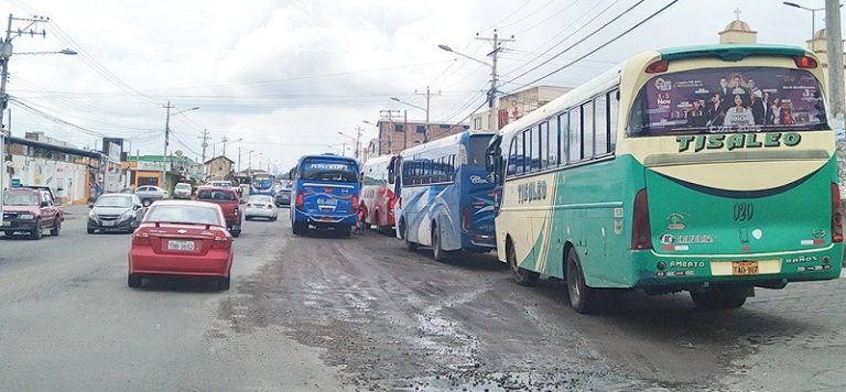 TRABAJOS VIALES EN HUACHI GRANDE MOTIVAN DESVIO VEHICULAR
