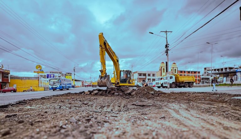 HUACHI GRANDE AVANZA EN FIRME CON EL RECAPEO VIAL URBANO
