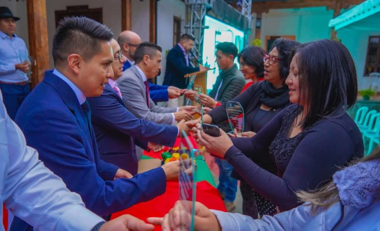INNOVACIÓN, ACCIÓN Y CONCIENCIA AMBIENTAL FLORECEN EN AMBATO ESTE 12 DE JUNIO