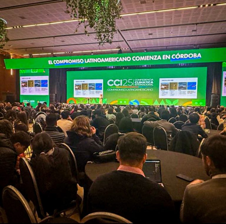 AMBATO PRESENTA MODELO DE RECICLAJE COMUNITARIO EN ARGENTINA