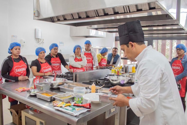 TALLER GRATUITO RESCATA SABORES Y SABERES DEL ECUADOR