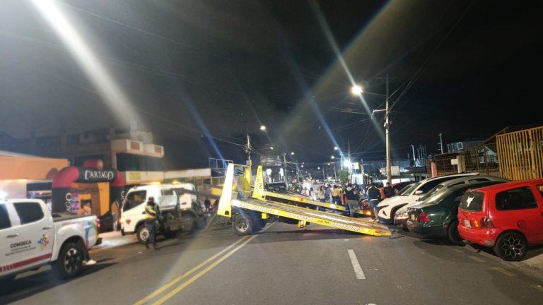 OPERATIVOS DE CONTROL VEHICULAR GARANTIZAN ORDEN Y SEGURIDAD EN LA CIUDAD