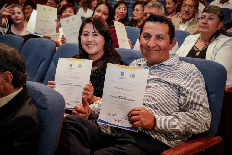 NUEVOS PROGRAMAS GRATUITOS FORTALECEN EL TALENTO LOCAL