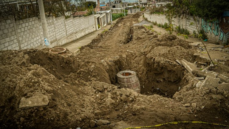 INTERVENCIÓN VIAL AVANZA EN CALLES DE HUACHI CHICO