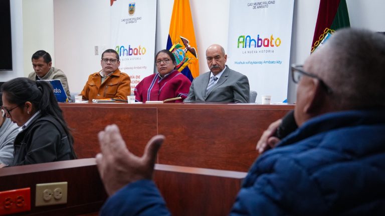 MUNICIPIO Y TRANSPORTISTAS DEFINEN HOJA DE RUTA CONJUNTA