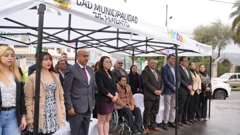 AMBATO HONRA EL LEGADO CÍVICO DE JUAN BENIGNO VELA
