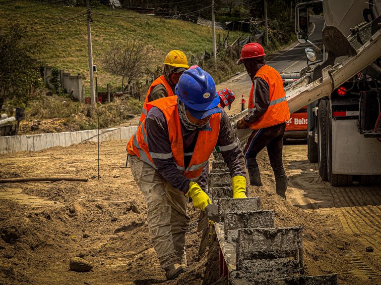 AVANZA LA REHABILITACIÓN VIAL EN BARRIOS DE SANTA ROSA