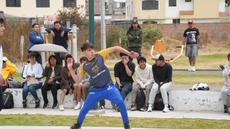 QUINCE FORTALECIÓ IDENTIDAD Y DEPORTE EN EL PARQUE LINEAL