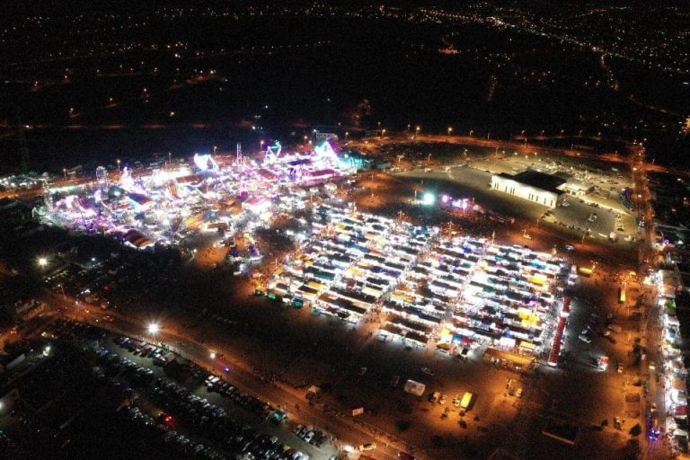 FERIA DE FINADOS 2025 IMPULSA TRADICIÓN, COMERCIO Y CULTURA