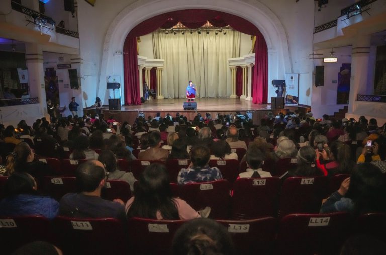 TEATRO LALAMA ACOGIÓ EL SHOW “LA LOLITA – STAND UP COMEDY”
