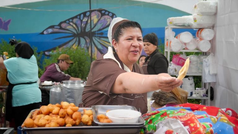 FERIA DE SABORES Y TRADICIONES ABRE SU TEMPORADA EN EL PARQUE DE LAS FLORES