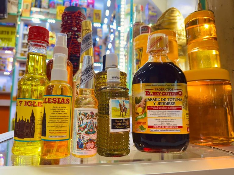 LIMPIAS ANCESTRALES SE REACTIVAN EN MERCADO MODELO