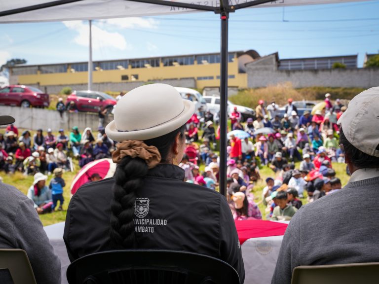 CARAVANA “NAVIDAD SIN FRONTERAS” COMPARTIÓ MOMENTOS DE ALEGRÍA EN TODO AMBATO