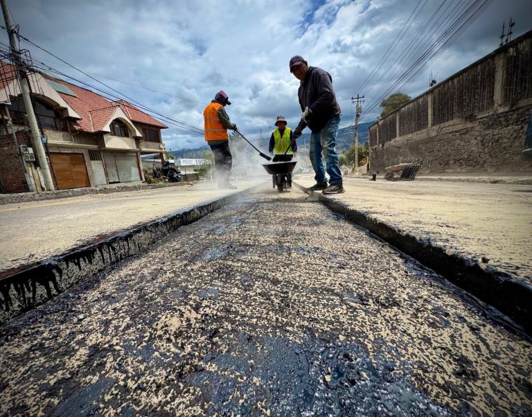 Alcantarillado pluvial alcanza el 95 % de avance en la Av. Indoamérica