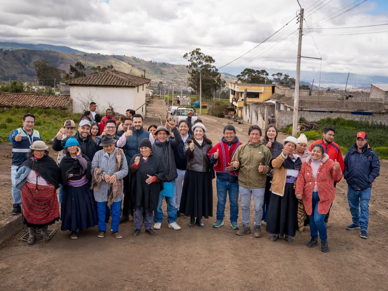 CUATRO NUEVAS VÍAS TRANSFORMAN LA VIDA DE 1.500 HABITANTES EN PILAHUÍN