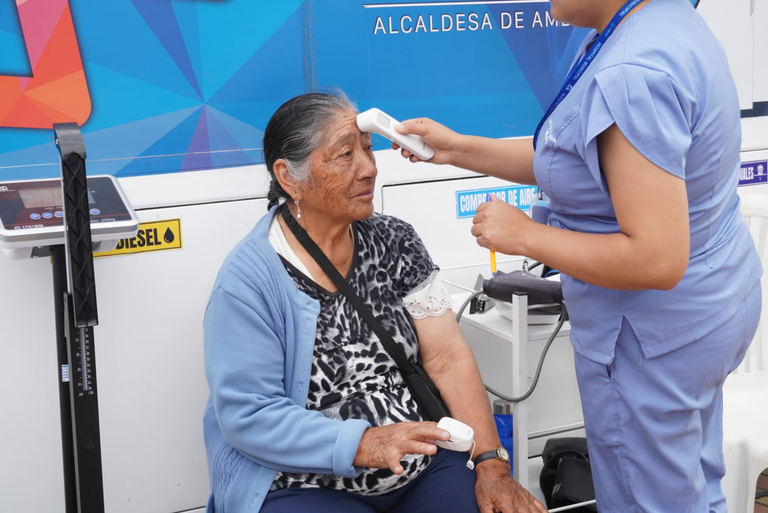 Salud Sin Fronteras acercó servicios gratuitos a la ciudadela Cumandá