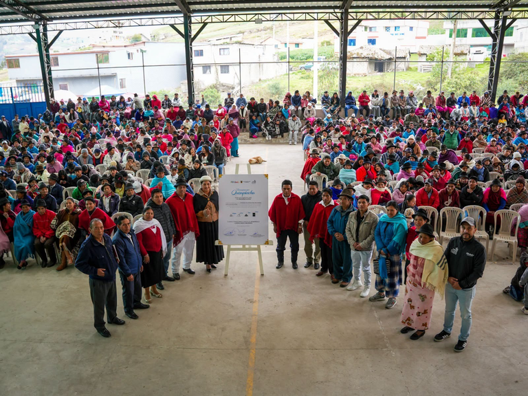 MUNICIPALIDAD DE AMBATO IMPULSA REDES DE ALCANTARILLADO SANITARIO EN PUTUGLEO