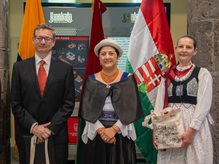 EXPOSICIÓN FOTOGRÁFICA DE HUNGRÍA SE INAUGURA EN AMBATO