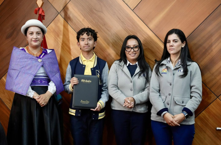 ‘MI COLE RECICLA RAEE’ RECONOCIDO POR EL CONCEJO MUNICIPAL