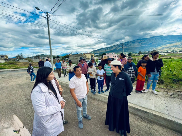 MUNICIPIO MEJORA ACCESO Y SEGURIDAD VIAL EN LA CALLE LAS PALTAS