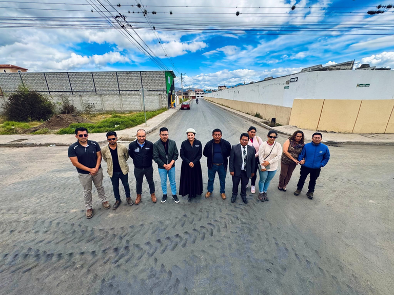 ALCALDÍA IMPULSA MANTENIMIENTO VIAL EN SECTORES ESTRATÉGICOS DE IZAMBA